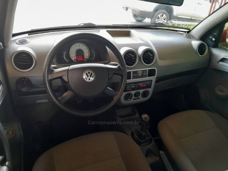 VOLKSWAGEN - GOL - 2013/2013 - Vermelha - R$ 29.900,00