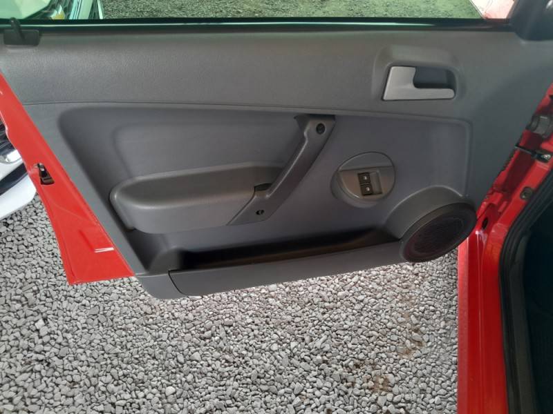 VOLKSWAGEN - GOL - 2013/2013 - Vermelha - R$ 29.900,00