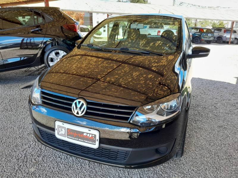 VOLKSWAGEN - FOX - 2011/2012 - Prata - R$ 38.500,00