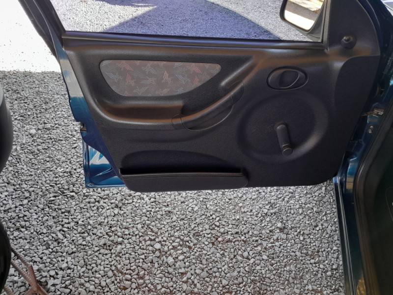 CHEVROLET - CELTA - 2003/2003 - Azul - R$ 16.500,00