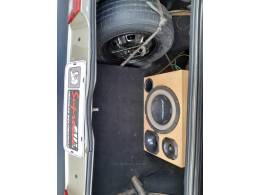 VOLKSWAGEN - VOYAGE - 1988/1988 - Prata - R$ 16.000,00