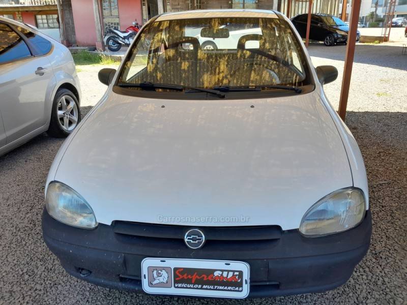 CHEVROLET - CORSA - 1997/1997 - Branca - R$ 13.000,00