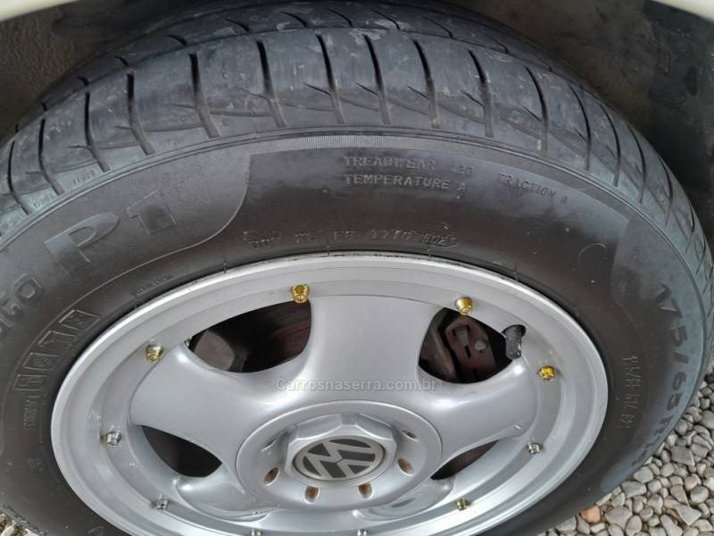 VOLKSWAGEN - VOYAGE - 1988/1988 - Prata - R$ 16.000,00