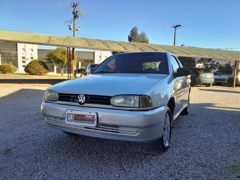VOLKSWAGEN - GOL - 1995/1996 - Prata - R$ 12.000,00
