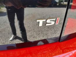 VOLKSWAGEN - UP - 2017/2018 - Vermelha - R$ 59.500,00