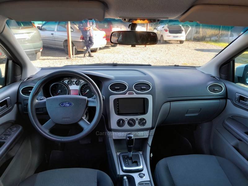 FORD - FOCUS - 2009/2009 - Prata - R$ 36.000,00
