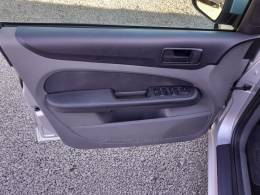 FORD - FOCUS - 2009/2009 - Prata - R$ 36.000,00