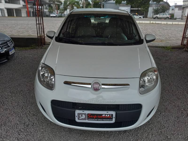 FIAT - PALIO - 2013/2014 - Branca - R$ 38.800,00