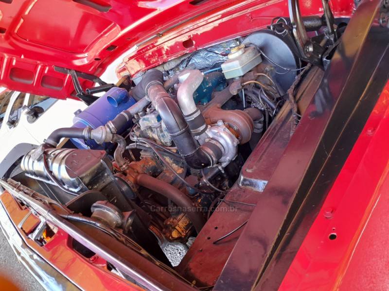 FORD - F-100 - 1975/1975 - Vermelha - R$ 80.000,00