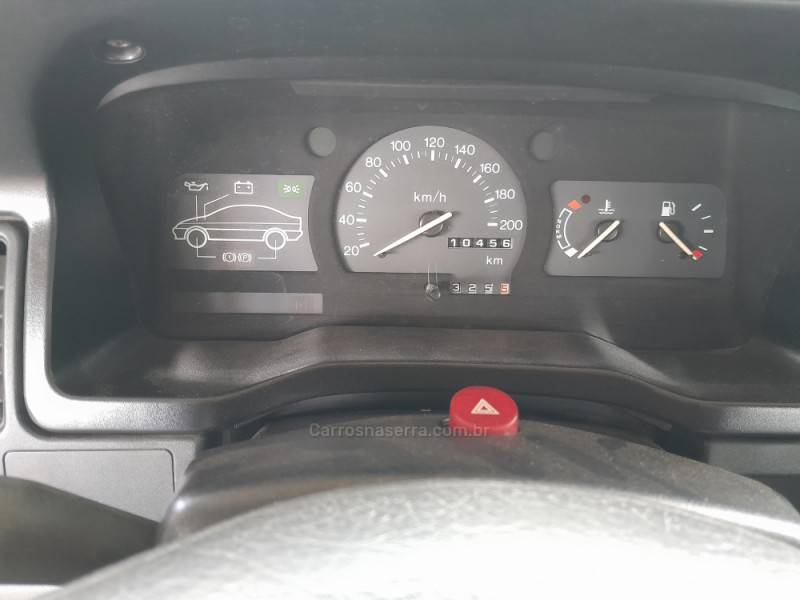FORD - ESCORT - 1995/1995 - Prata - R$ 15.000,00