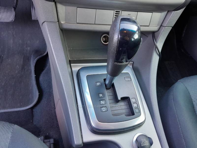 FORD - FOCUS - 2009/2009 - Prata - R$ 36.000,00