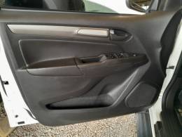 CHEVROLET - S10 - 2017/2018 - Branca - R$ 125.000,00