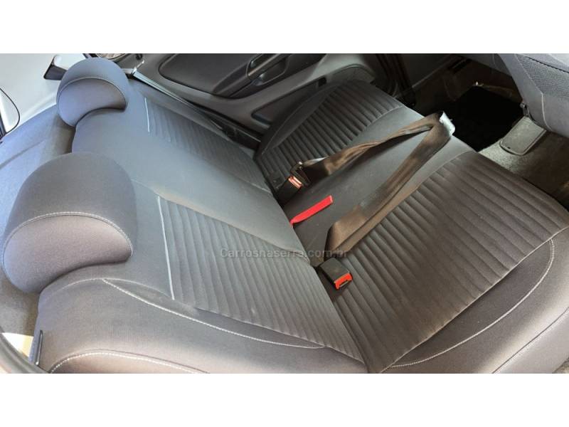 VOLKSWAGEN - CROSSFOX - 2011/2011 - Vermelha - R$ 43.500,00