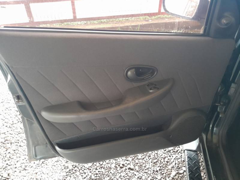FIAT - PALIO - 2003/2003 - Azul - R$ 23.000,00