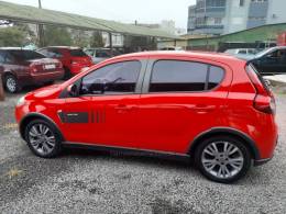 FIAT - PALIO - 2012/2013 - Vermelha - R$ 41.000,00