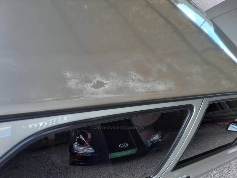 VOLKSWAGEN - VOYAGE - 1988/1988 - Prata - R$ 16.000,00