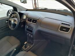 VOLKSWAGEN - FOX - 2011/2012 - Prata - R$ 38.500,00