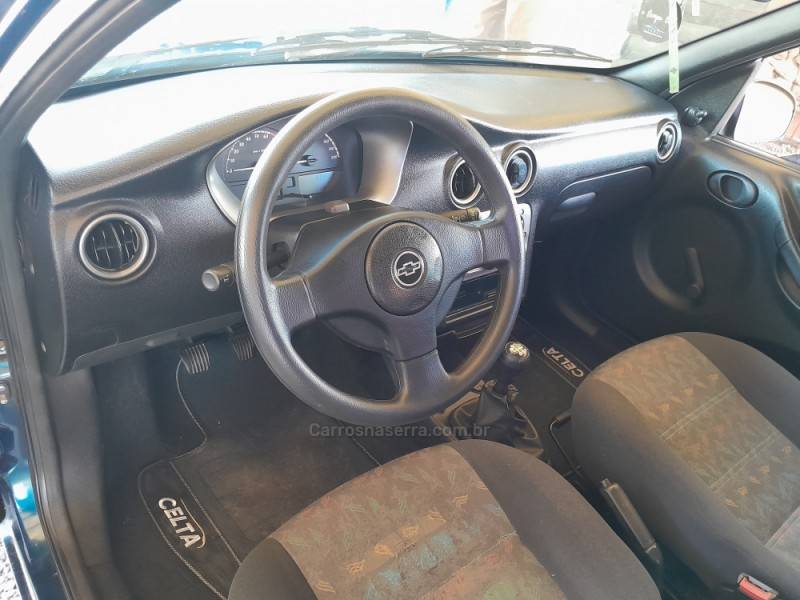 CHEVROLET - CELTA - 2003/2003 - Azul - R$ 16.500,00