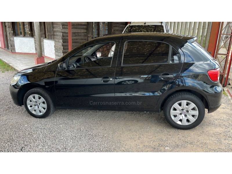 VOLKSWAGEN - GOL - 2008/2009 - Preta - R$ 25.000,00