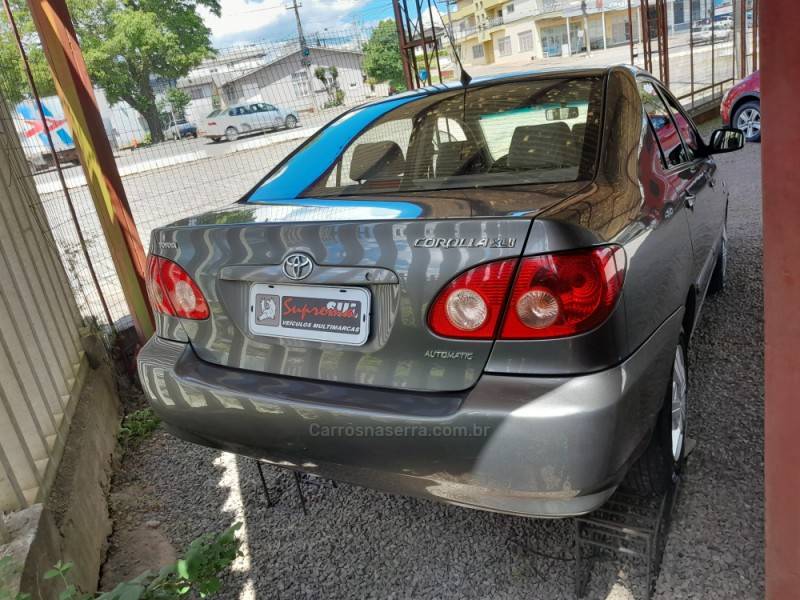 TOYOTA - COROLLA - 2008/2008 - Dourada - R$ 44.500,00
