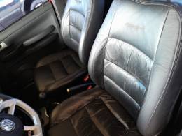 VOLKSWAGEN - CROSSFOX - 2005/2006 - Vermelha - R$ 31.000,00