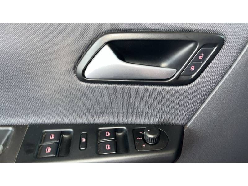 VOLKSWAGEN - CROSSFOX - 2011/2011 - Vermelha - R$ 43.500,00