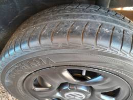 VOLKSWAGEN - SAVEIRO - 2010/2011 - Branca - R$ 39.900,00