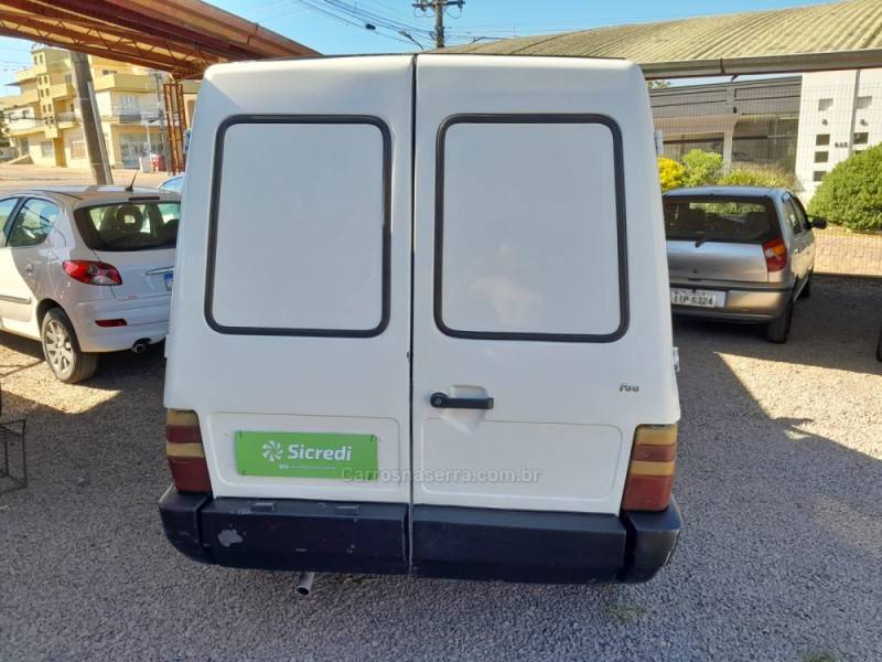 FIAT - FIORINO - 2004/2004 - Branca - R$ 25.000,00