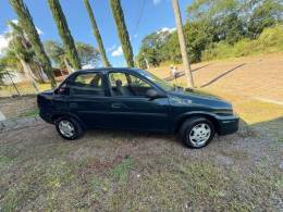 CHEVROLET - CORSA - 2001/2001 - Verde - R$ 15.000,00