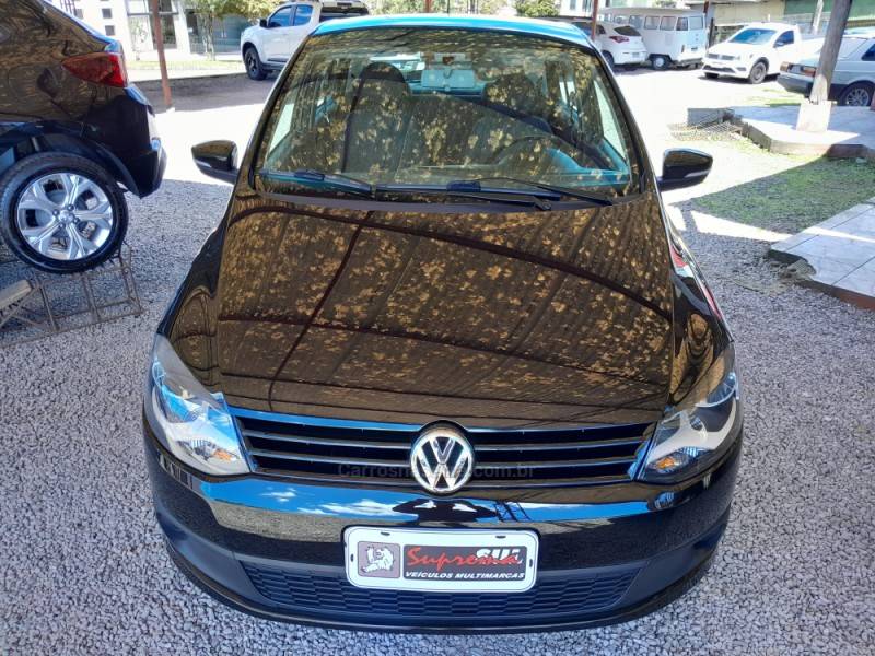 VOLKSWAGEN - FOX - 2011/2012 - Prata - R$ 38.500,00