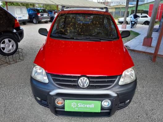VOLKSWAGEN - CROSSFOX - 2005/2006 - Vermelha - R$ 31.000,00