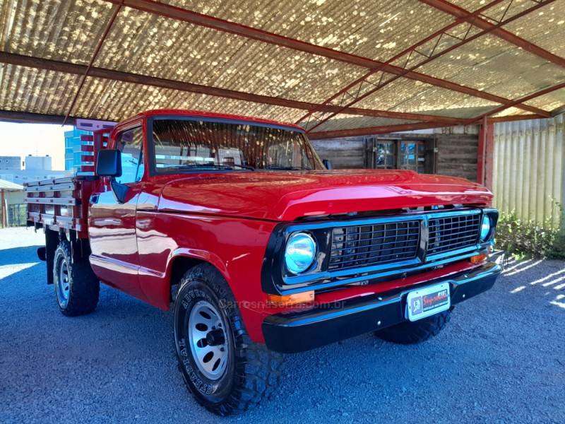 FORD - F-100 - 1975/1975 - Vermelha - R$ 80.000,00