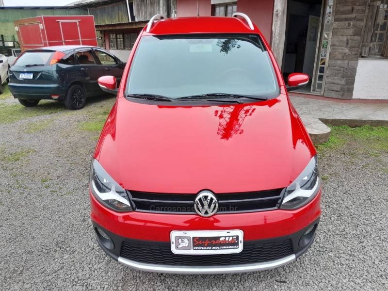 VOLKSWAGEN - CROSSFOX - 2011/2011 - Vermelha - R$ 43.500,00