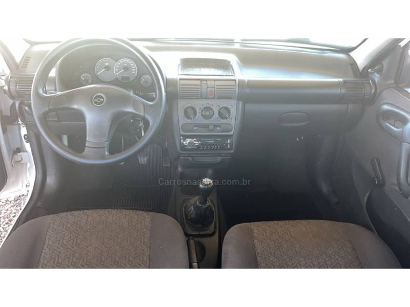 CHEVROLET - CLASSIC - 2006/2007 - Branca - R$ 21.800,00