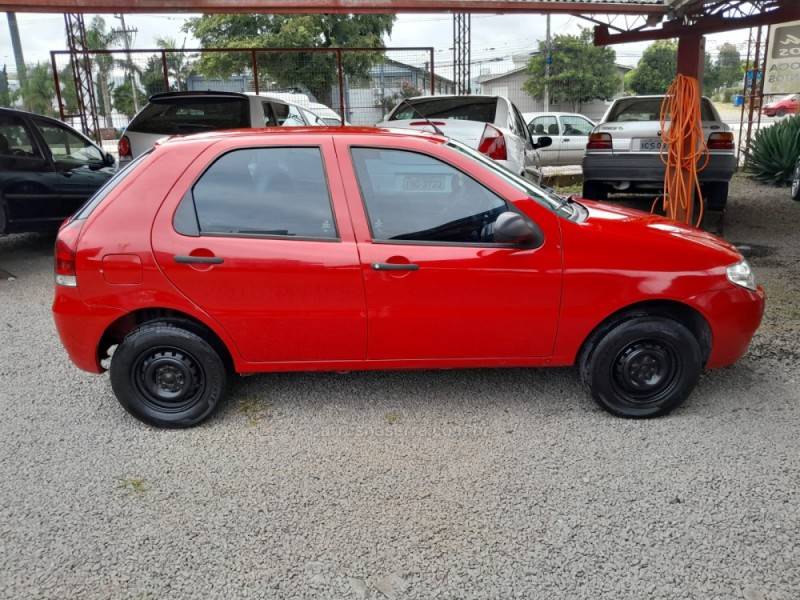 FIAT - PALIO - 2015/2015 - Vermelha - R$ 35.000,00