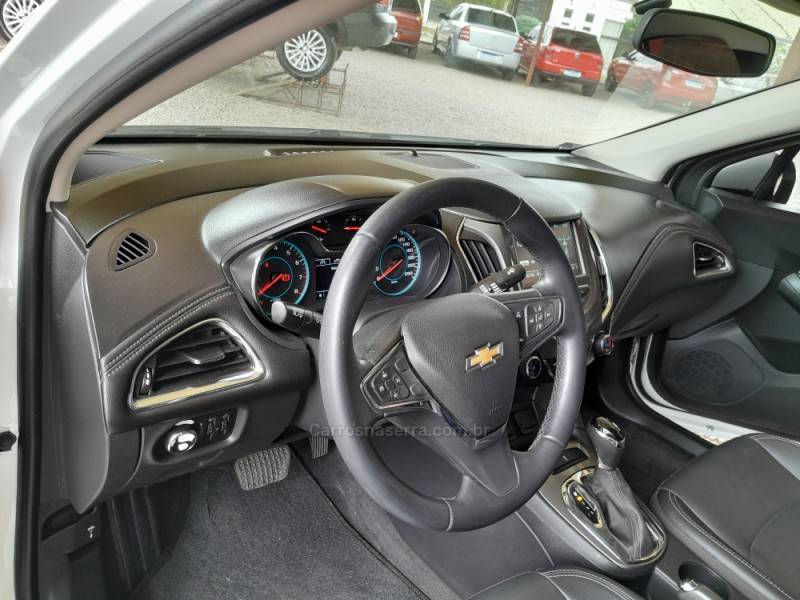 CHEVROLET - CRUZE - 2019/2019 - Branca - R$ 87.900,00