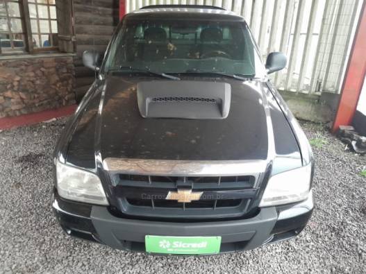CHEVROLET - S10 - 2010/2011 - Preta - R$ 61.000,00