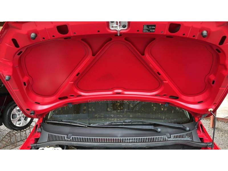 VOLKSWAGEN - CROSSFOX - 2011/2011 - Vermelha - R$ 43.500,00