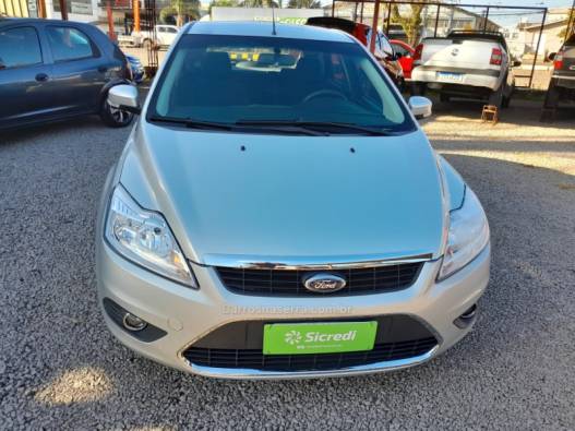 FORD - FOCUS - 2009/2009 - Prata - R$ 36.000,00