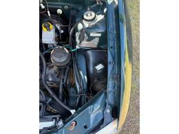 CHEVROLET - CORSA - 2001/2001 - Verde - R$ 15.000,00